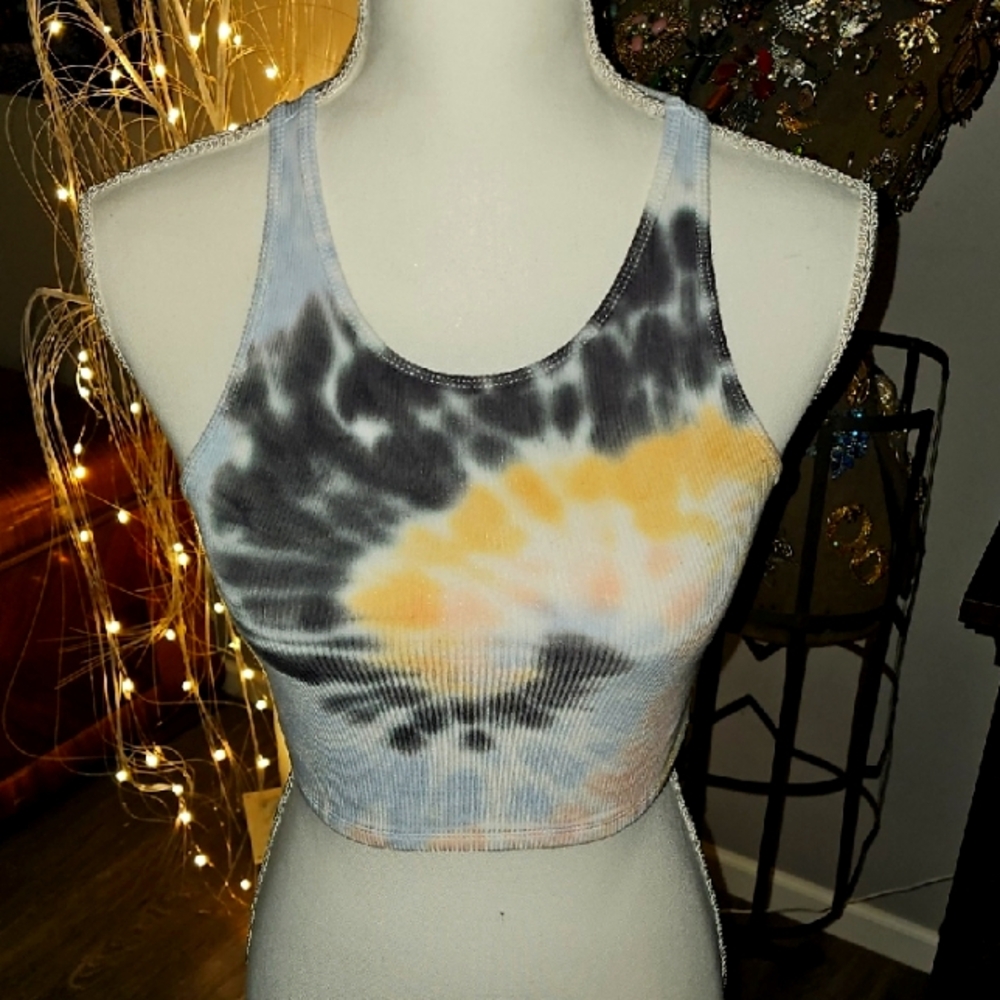 American Eagle Outfitters Sz XS Tie-Dye Ribbed Cropped Tank Top.